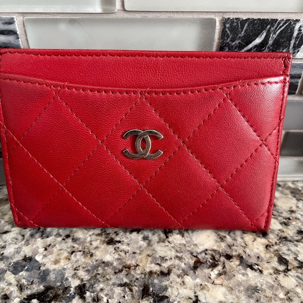 💯 CHANEL CARD CASE RED CAVIAR LEATHER 💯